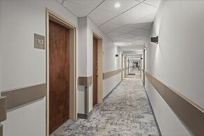 Home Inn and Suites Regina Airport
