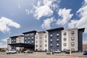 Home Inn and Suites Regina Airport