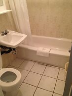 Pleasant Manor Motel