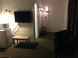 Pleasant Manor Motel