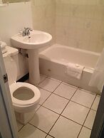 Pleasant Manor Motel