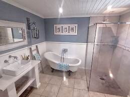 Kleinzee Oceanfront Guesthouse