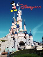 Day And Night Hotel - Hostel