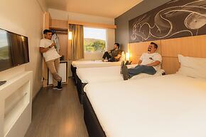 Ibis Guaratinguetá Aparecida