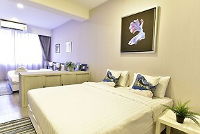 Ratchadamnoen Residence