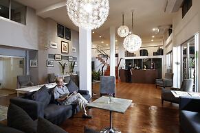 Ratchadamnoen Residence