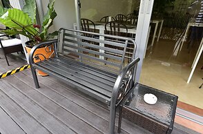 Ratchadamnoen Residence