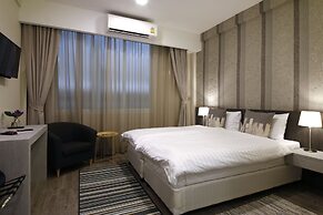 Ratchadamnoen Residence