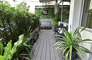 Ratchadamnoen Residence