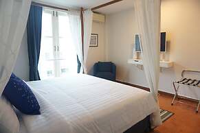 Ratchadamnoen Residence