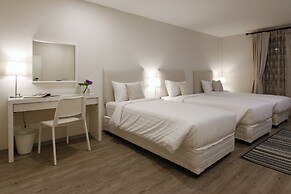 Ratchadamnoen Residence