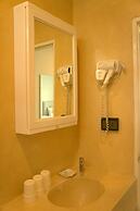 Ratchadamnoen Residence