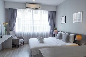 Ratchadamnoen Residence