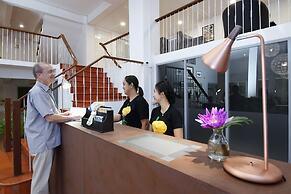 Ratchadamnoen Residence