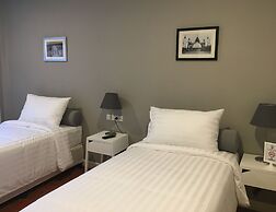 Ratchadamnoen Residence