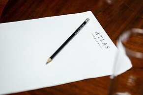 Atlas Deluxe