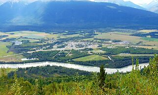 Travelodge by Wyndham McBride