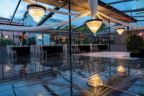 Demonti Otel