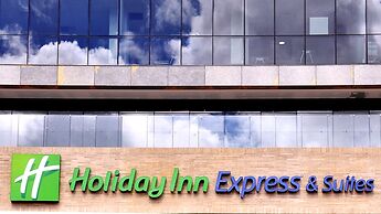 Holiday Inn Express & Suites Bogota Zona Financiera by IHG