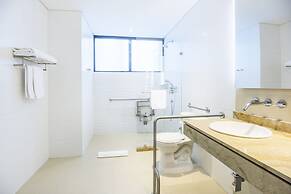 Holiday Inn Express & Suites Bogota Zona Financiera by IHG