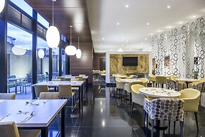 Holiday Inn Express & Suites Bogota Zona Financiera by IHG