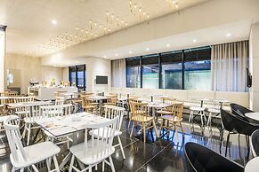 Holiday Inn Express & Suites Bogota Zona Financiera by IHG