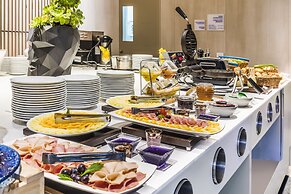 Holiday Inn Express & Suites Bogota Zona Financiera by IHG