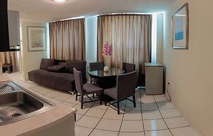 Howard Johnson Leon Avenida
