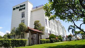 Hotel On The Rock