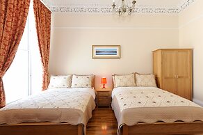 Edinburgh City Suites