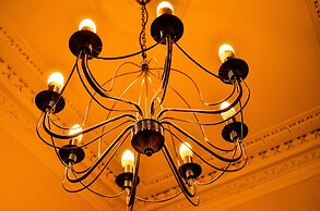 Edinburgh City Suites