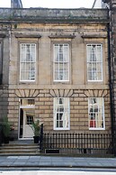 Edinburgh City Suites