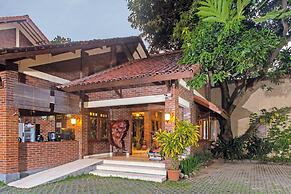 Duta Garden Boutique Villa