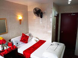 Manila Hotel - Hostel