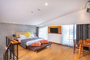 The 1O1 Bandung Dago