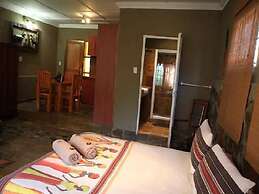 Emahlathini Guest & Monkey Farm