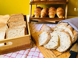 Alt Hotel Nana by UHG