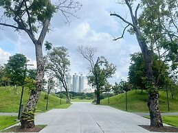 Alt Hotel Nana by UHG