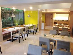 Alt Hotel Nana by UHG