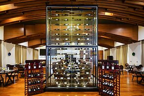 The Lake Garden Hotel Nay Pyi Taw - MGallery Collection