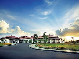 The Lake Garden Hotel Nay Pyi Taw - MGallery Collection