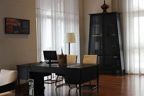 The Lake Garden Hotel Nay Pyi Taw - MGallery Collection