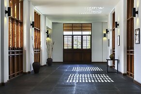 The Lake Garden Hotel Nay Pyi Taw - MGallery Collection