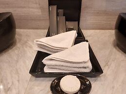 The Lake Garden Hotel Nay Pyi Taw - MGallery Collection