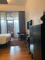 The Lake Garden Hotel Nay Pyi Taw - MGallery Collection