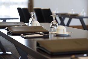 The Lake Garden Hotel Nay Pyi Taw - MGallery Collection