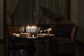 The Lake Garden Hotel Nay Pyi Taw - MGallery Collection