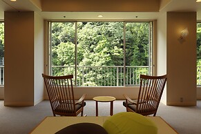 Hakone Pax Yoshino