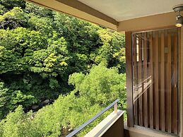Hakone Pax Yoshino