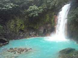 Posada Río Celeste La Amistad
